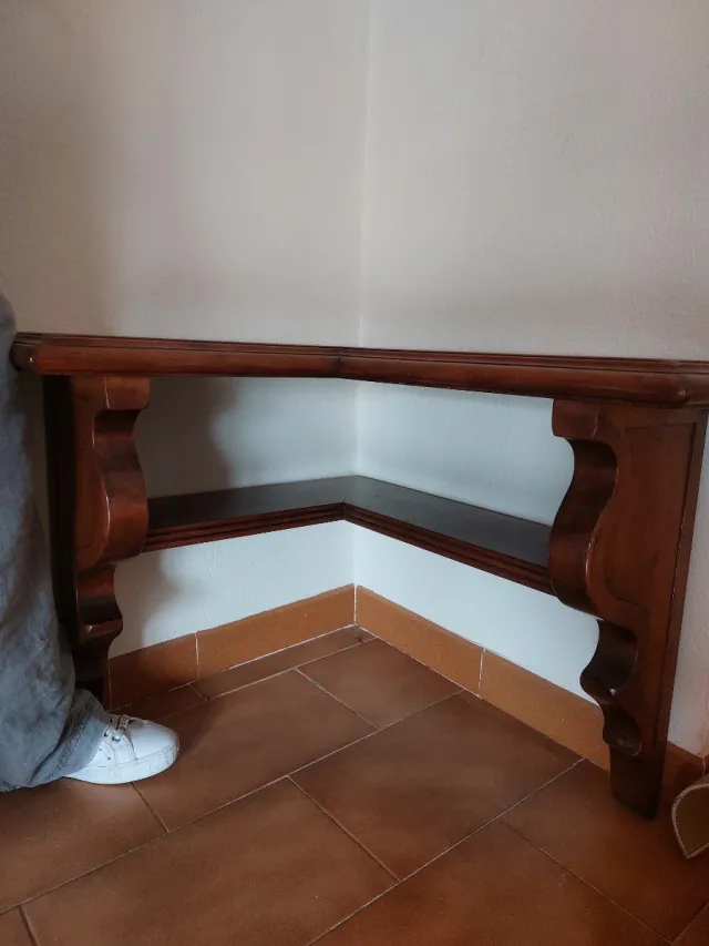Mueble rinconero de madera para colgar