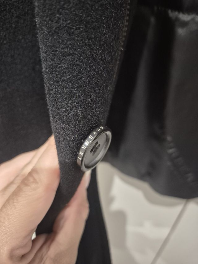 Abrigo Burberry Negro