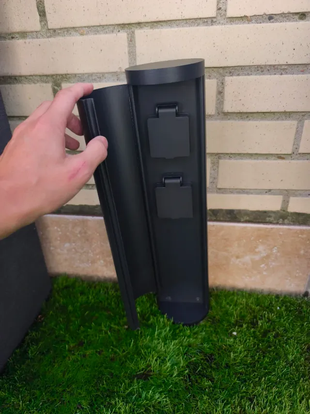 Columna exterior jardín 2 tomas NUEVA