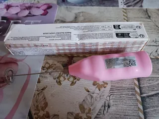 Montalatte elettrico rosa