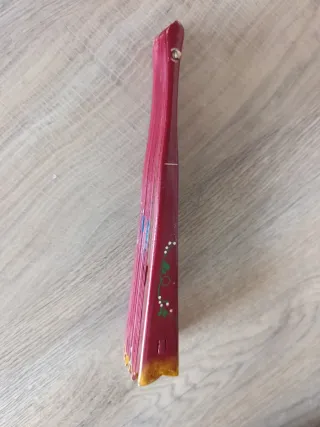 Abanico de madera pintado a mano