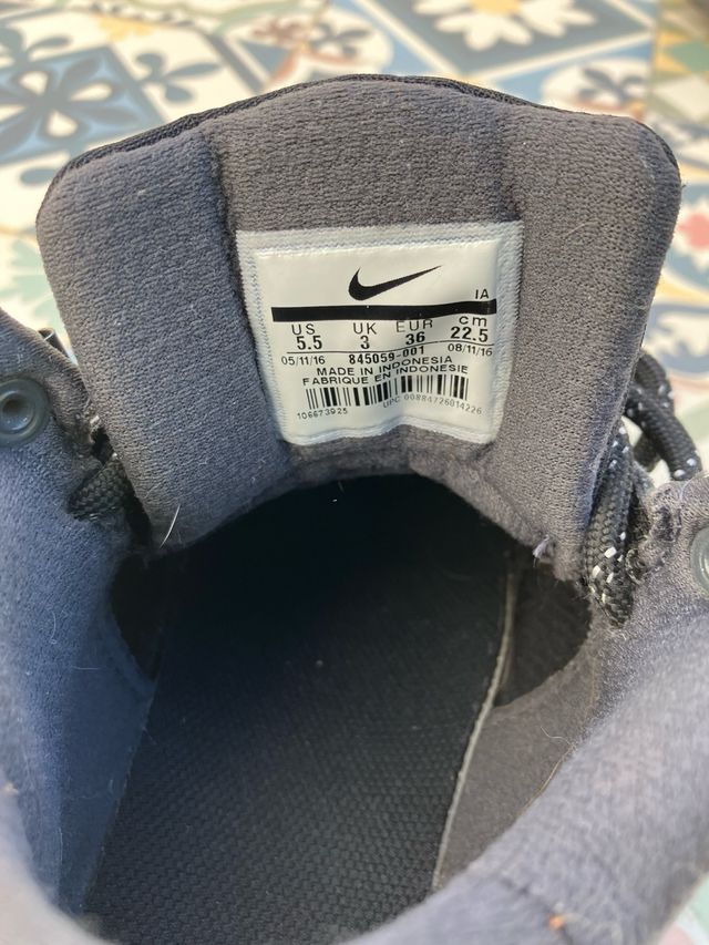 Botas Nike Montaña Talla 36 con poco uso