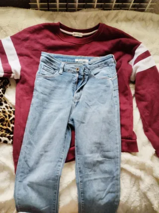 Conjunto jersey y vaqueros