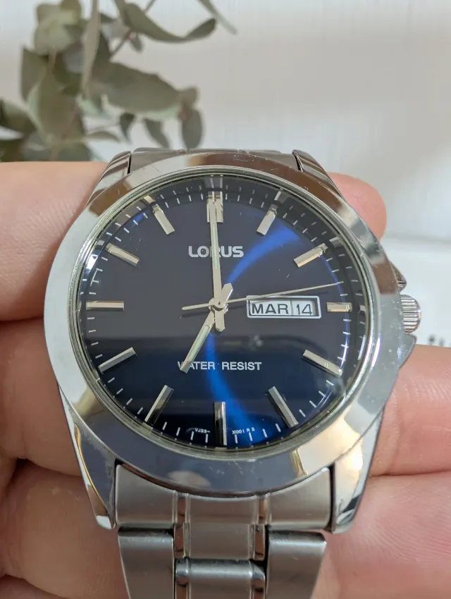 Reloj Lorus Classic Esfera Azul VJ33-X001