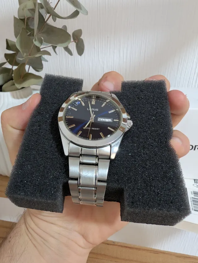 Reloj Lorus Classic Esfera Azul VJ33-X001