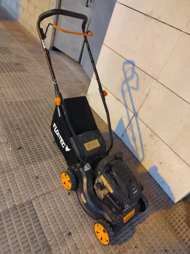 Cortacésped FuXtec 78800