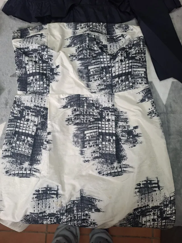 Vestido de fiesta con torera y cinturón