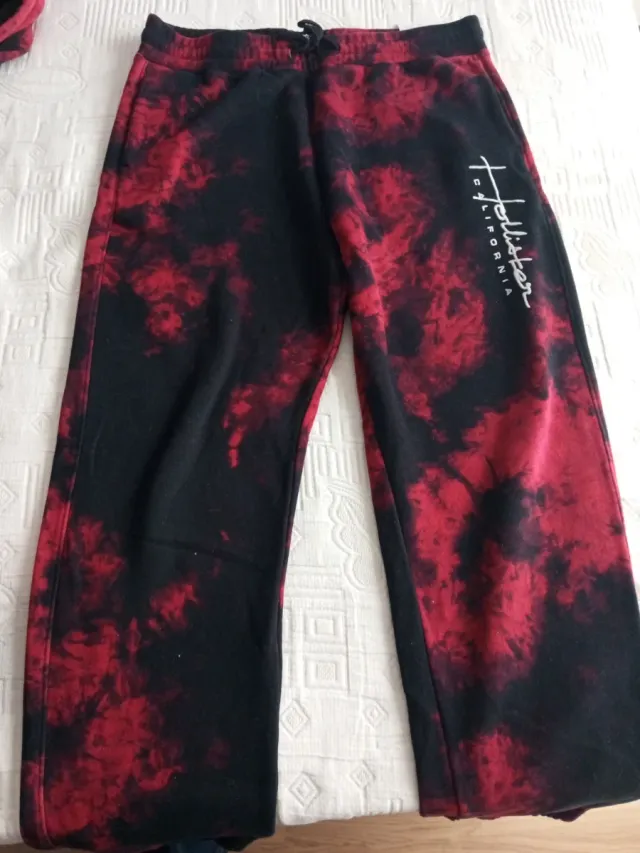 Chándal Hollister Hombre Negro y Rojo