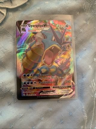 Carta Pokémon Gyarados VMAX 330 HP