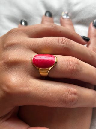 Anello acciaio dorato smalto rosso