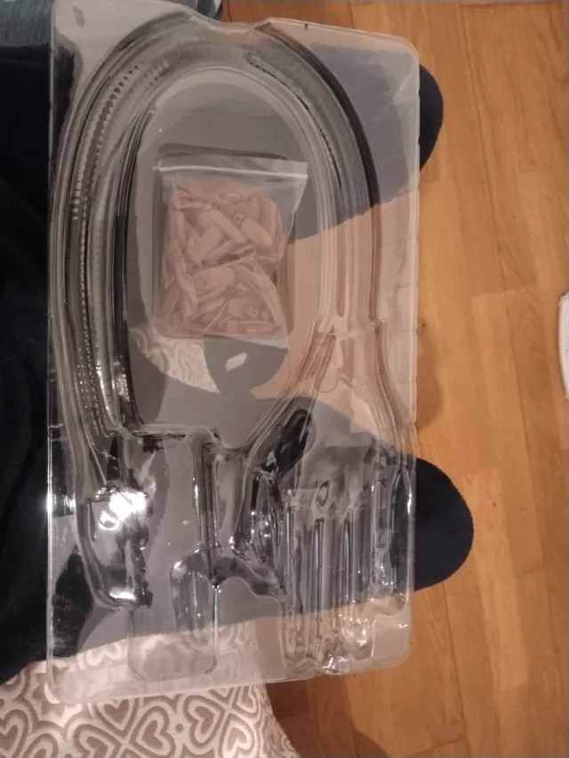 Mano Articulada para Uñas