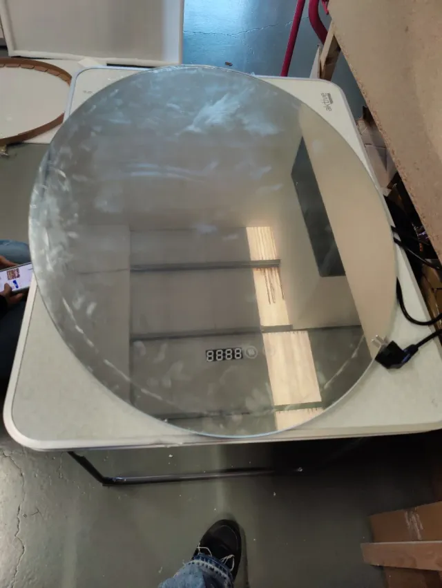 Espejo ovalado con luz LED