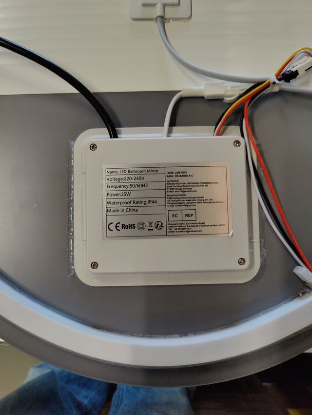 Espejo ovalado con luz LED