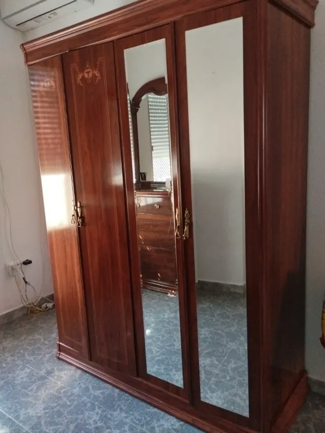Guardaroba 4 porte in legno e vetro