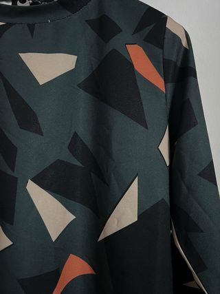 Blusa Coconuda fantasia geometrica