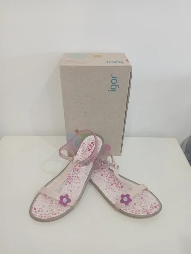 Sandalias Igor Talla 34 Flores Rosas