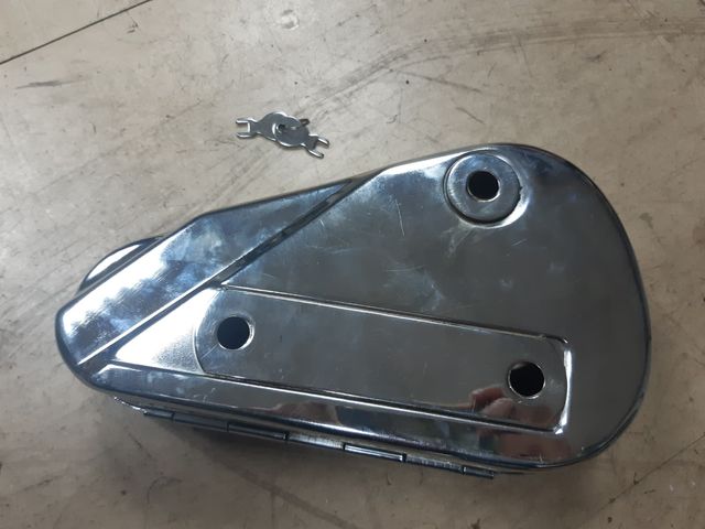 Caja Teardrop Harley Davidson Original derecho