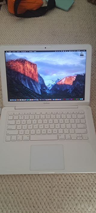 MacBook 2010 para música y diseño