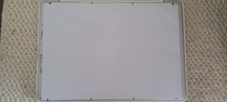 MacBook 2010 para música y diseño