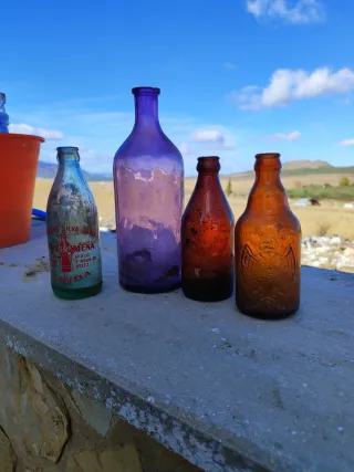Lote 4 Botellas Antiguas Vidrio