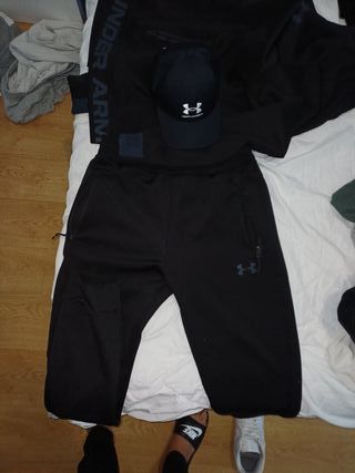 Conjunto deportivo Under Armour negro