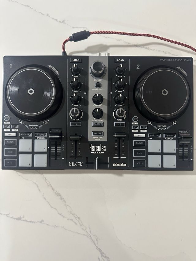 Controlador DJ Hercules Inpulse 200 MK2