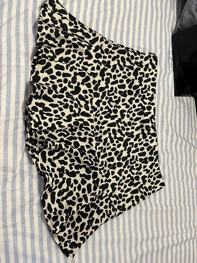 Falda animal print