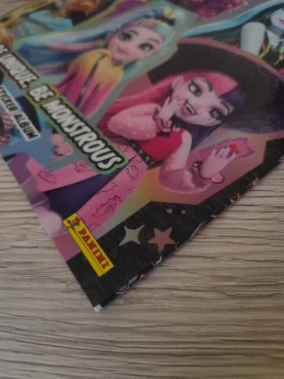 Álbum de Cromos Monster High