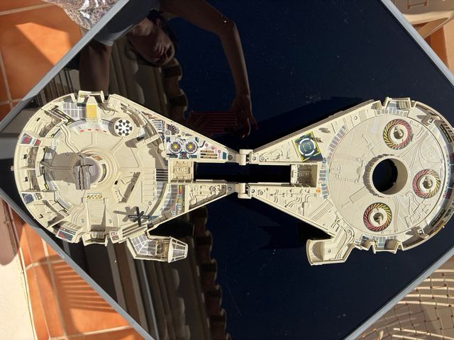 Halcón Milenario Star Wars 1995 usado