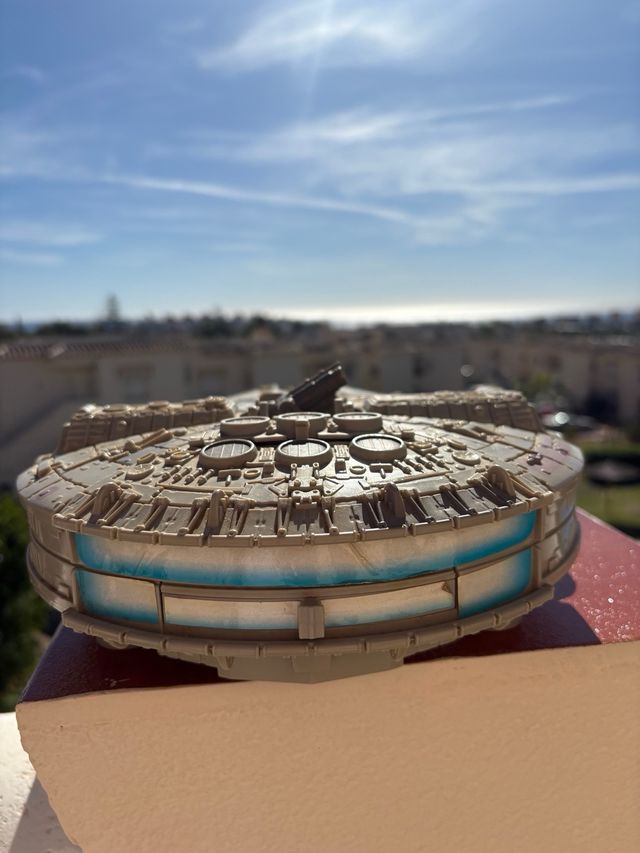 Halcón Milenario Star Wars 1995 usado