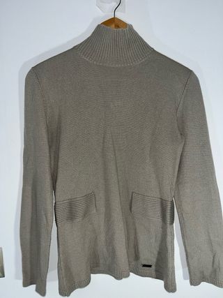 Jersey CH cuello alto beige