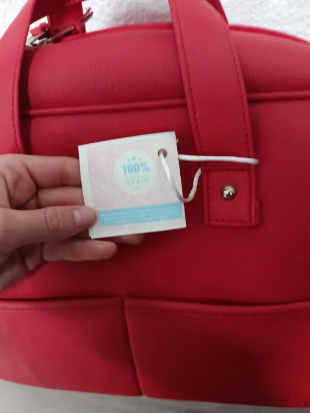 Bolso para bebé rojocon cambiador