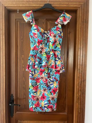 Vestido estampado floral para evento