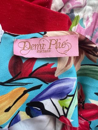 Vestido estampado floral para evento