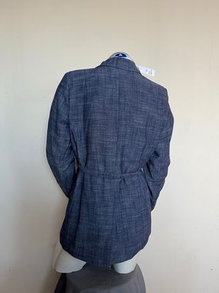 Blazer tipo americana azul con cinturón