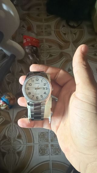Reloj Casio Plata y Blanco