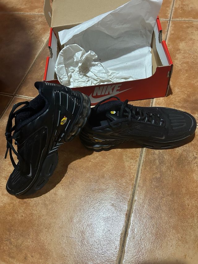 Nike TN Air Max Plus Negras
