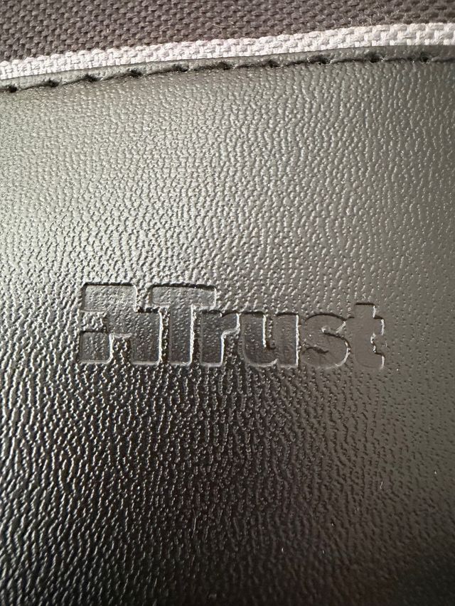 Maletín portátil grande Trust