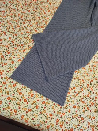 Pantalón de punto azul mujer