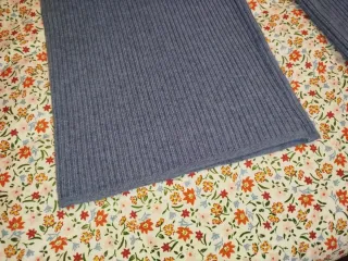 Pantalón de punto azul mujer