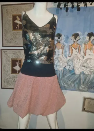 #25 Conjunto top lentejuelas y falda