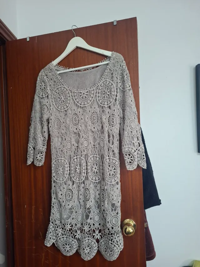 Vestido largo beige/gris encaje talla única