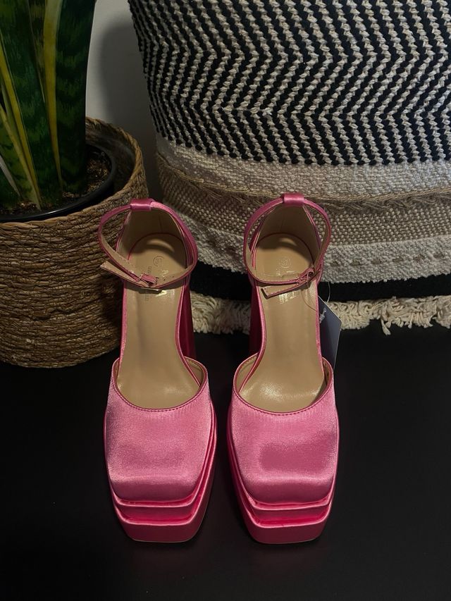 Zapatos de tacón rosa plataforma