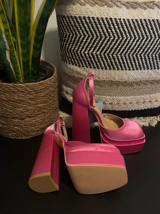 Zapatos de tacón rosa plataforma