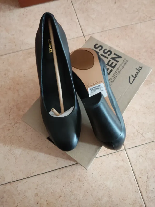 Zapato Clarks Kendra Sienna Negro