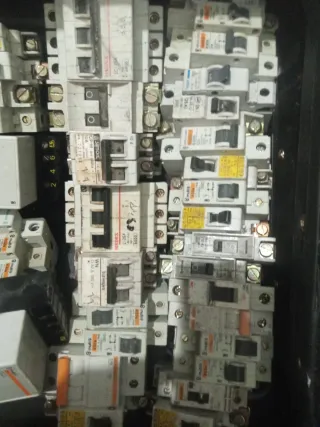 Material Electricidad Varios Interruptores