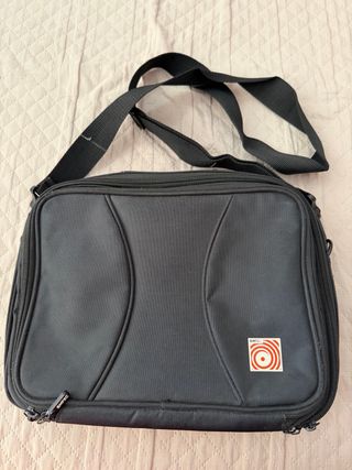 Maletín EMTEC para portátil o tablet