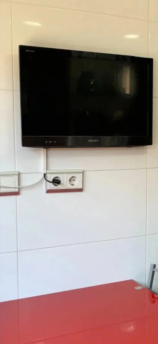 TV Sony Bravia 24", LED