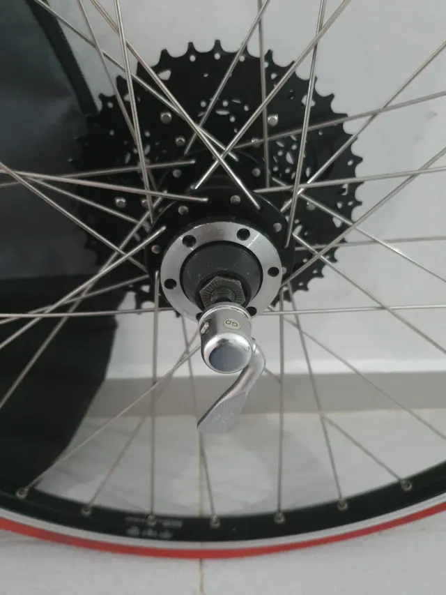 Rueda trasera bici carretera 26'' + funda