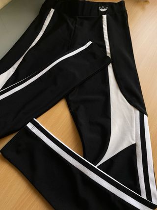 Leggings Adidas Talla XS Negro y Blanco